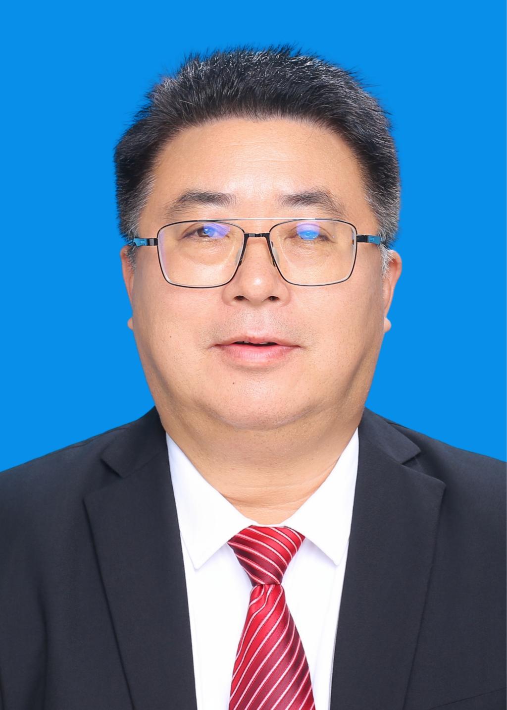 李志雄