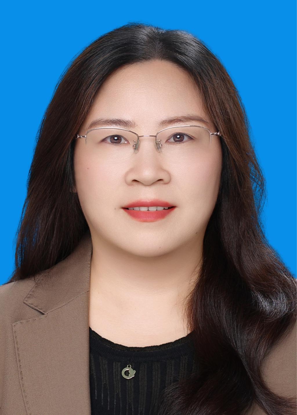 黄春霞